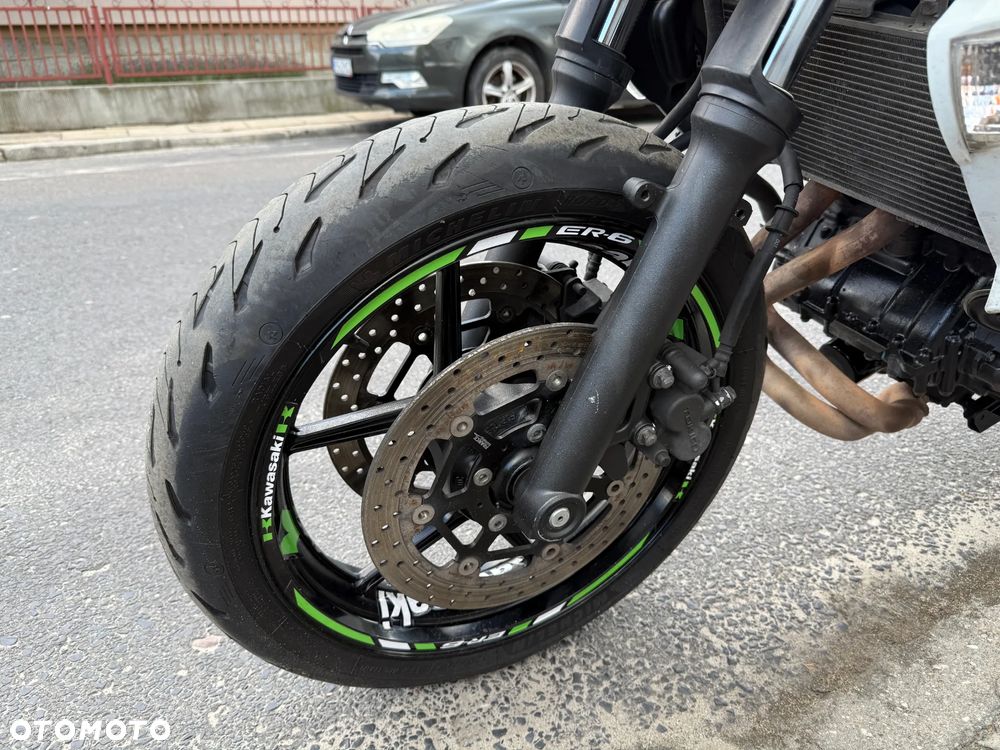 Kawasaki ER - 11