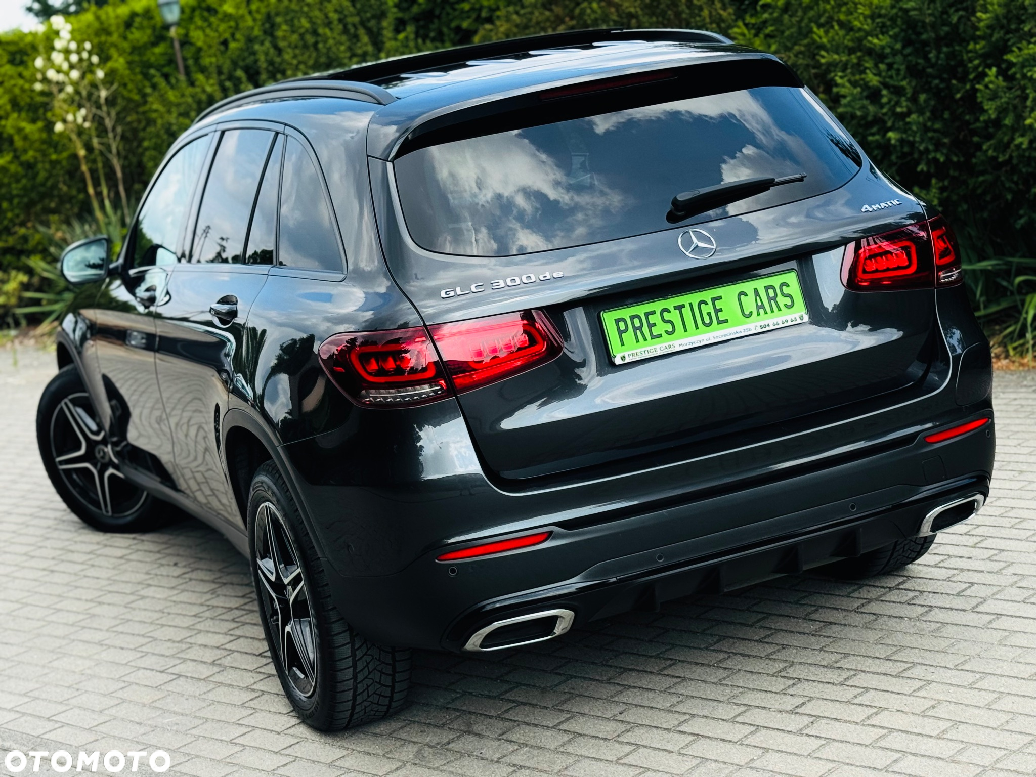 Mercedes-Benz GLC 220 d 4Matic 9G-TRONIC AMG Line - 3