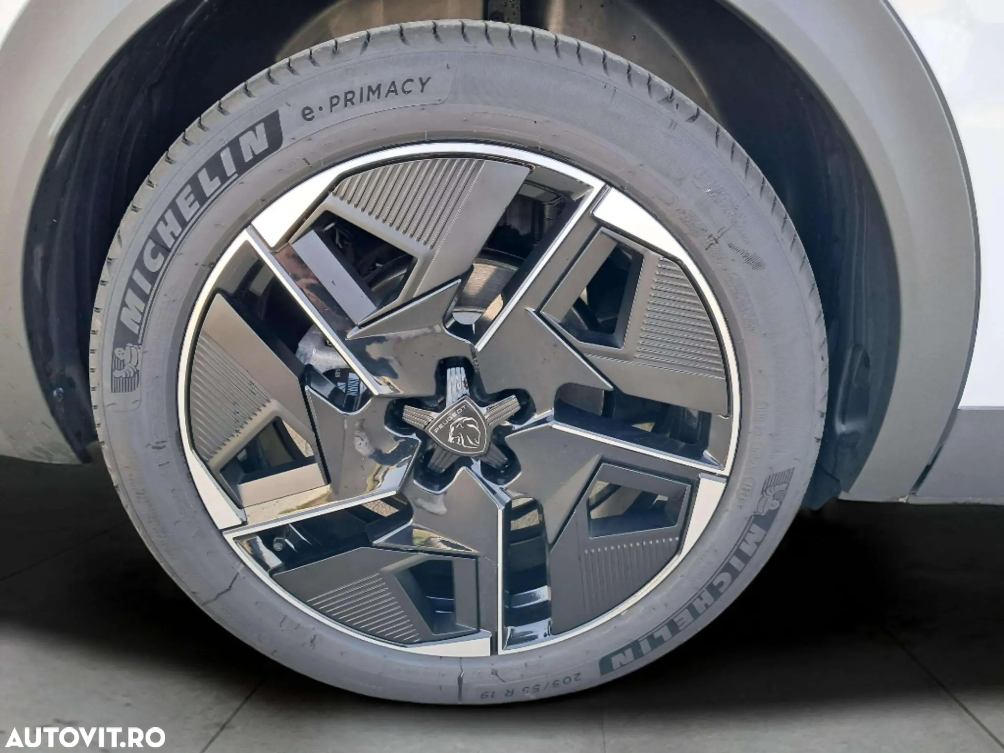 Peugeot 408 1.6L 225 PHEV GT - 12