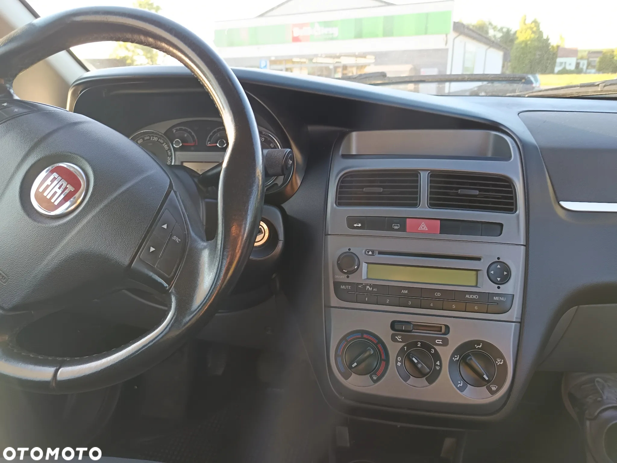 Fiat Linea 1.4 Active - 8