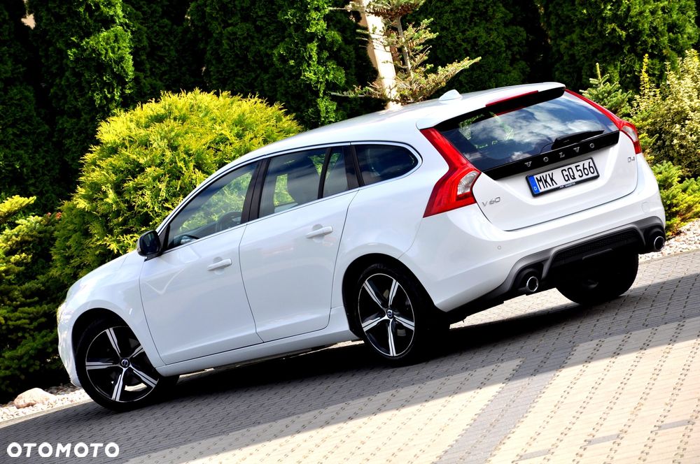 Volvo V60 D4 Drive-E R-Design Momentum - 19