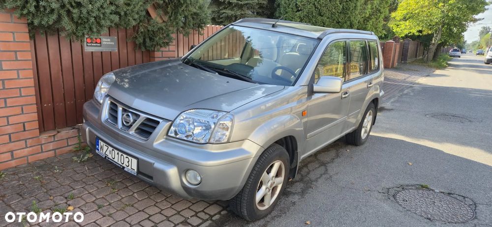 Nissan X-Trail 2.0 Luxury - 1