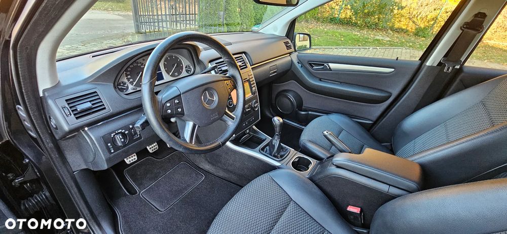 Mercedes-Benz Klasa B 180 BlueEffICIENCY - 10