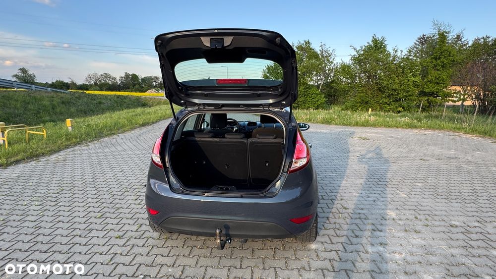 Ford Fiesta - 12