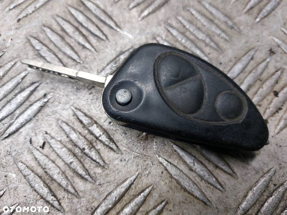 ZESTAW STARTOWY ALFA ROMEO GT I 1.9 JTD 55195464 60684628 51742420 - 4