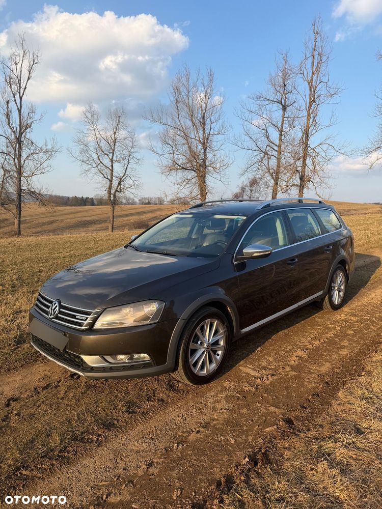 Volkswagen Passat 2.0 TDI Comfortline DSG - 8