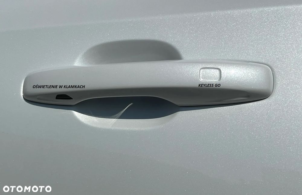 Volvo XC 60 B4 B Plus Dark - 32