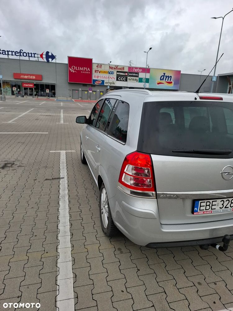 Opel Zafira 1.8 Cosmo - 4