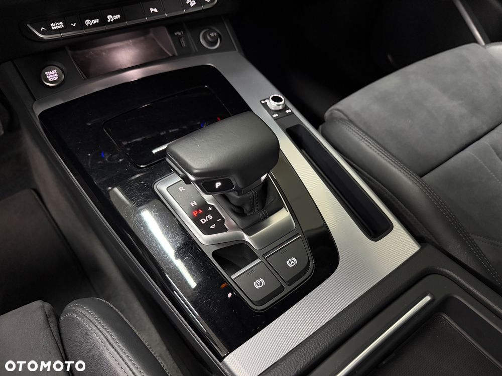 Audi Q5 40 TDI mHEV Quattro S Line S tronic - 32