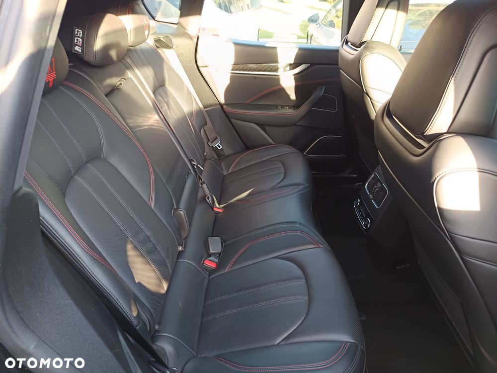 Maserati Levante S Q4 - 13