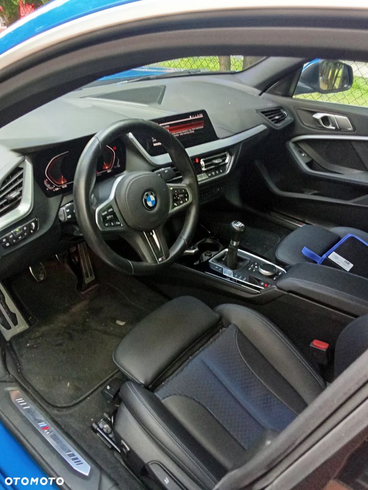BMW Seria 2 218i M Sport - 11