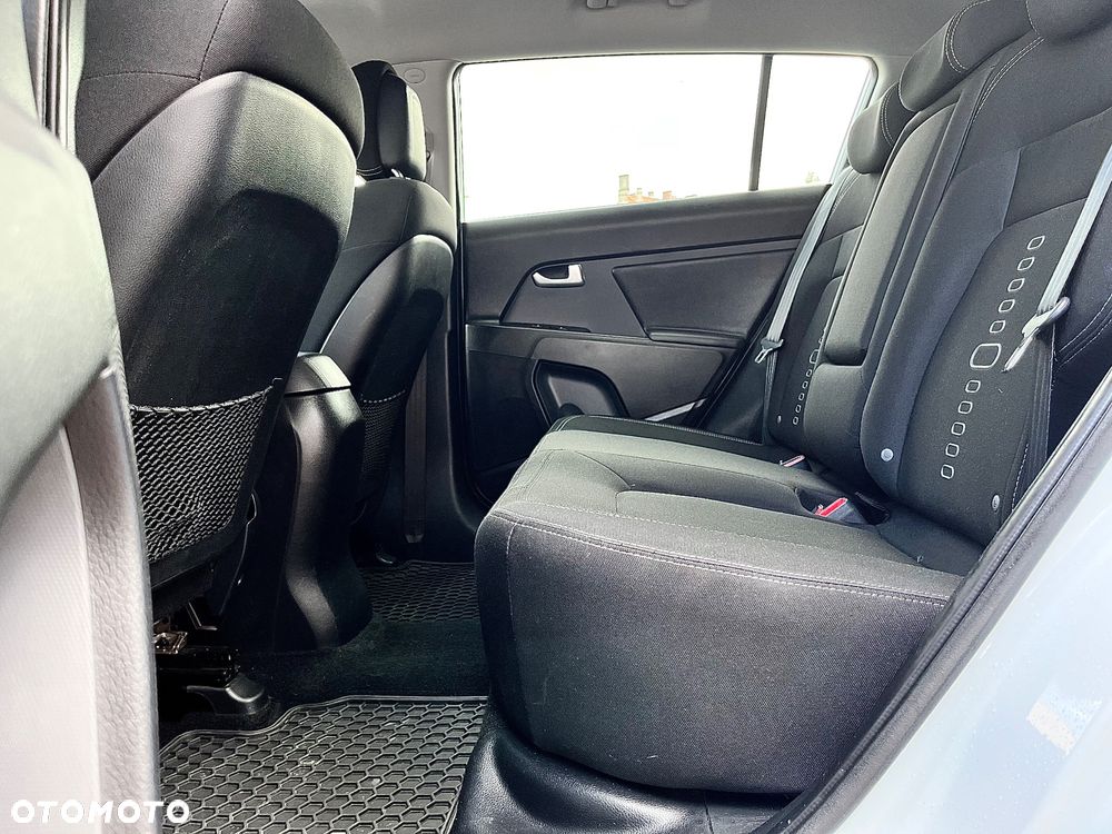 Kia Sportage 1.7 CRDI 2WD ISG Dream-Team Edition - 12