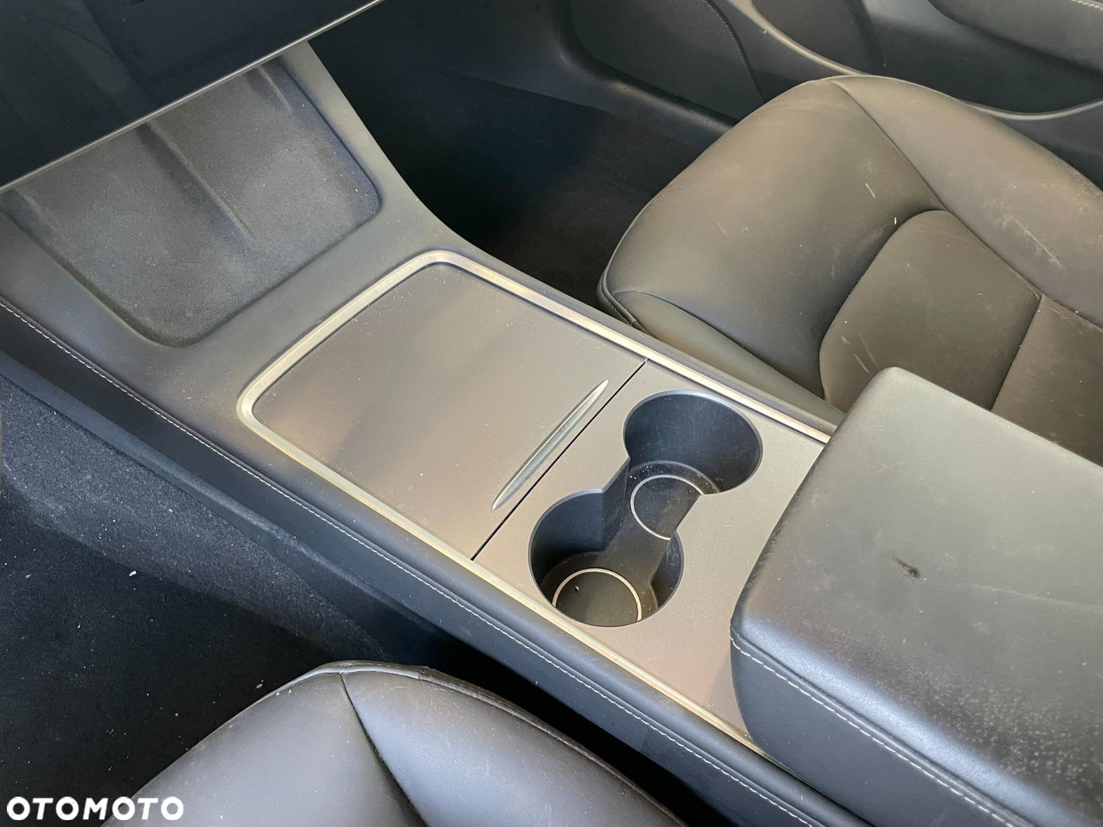 Tesla Model 3 Standard Reichweite Plus Hinterradantrieb - 12