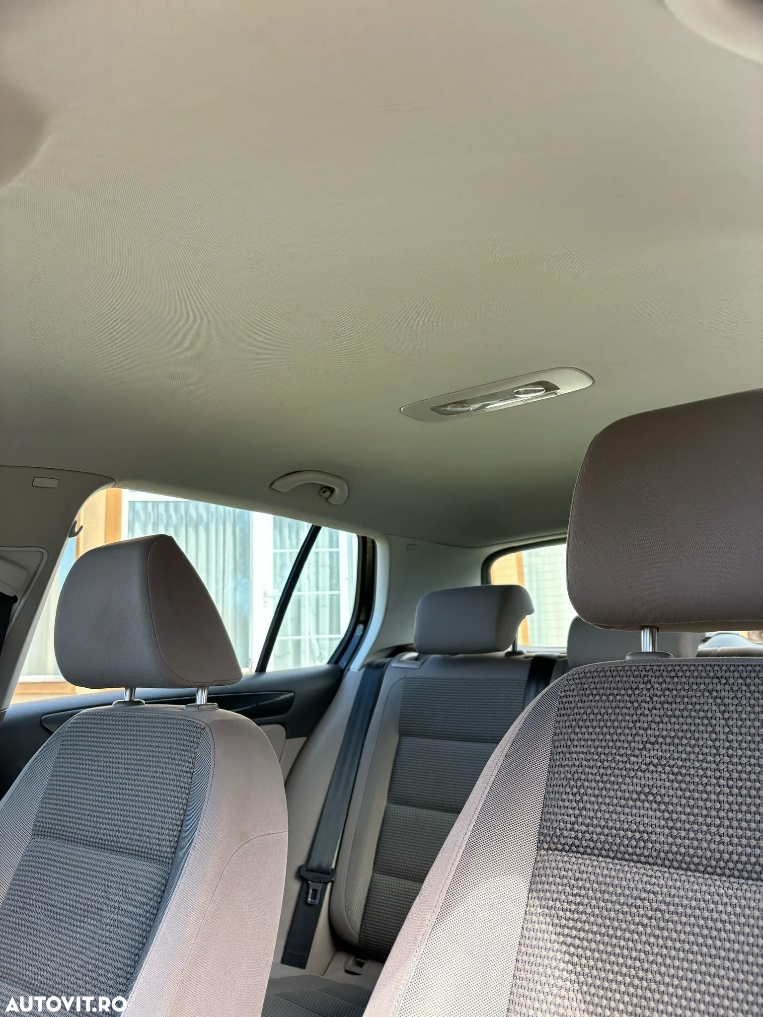 Volkswagen Golf 1.4 TSI DSG Trendline - 9