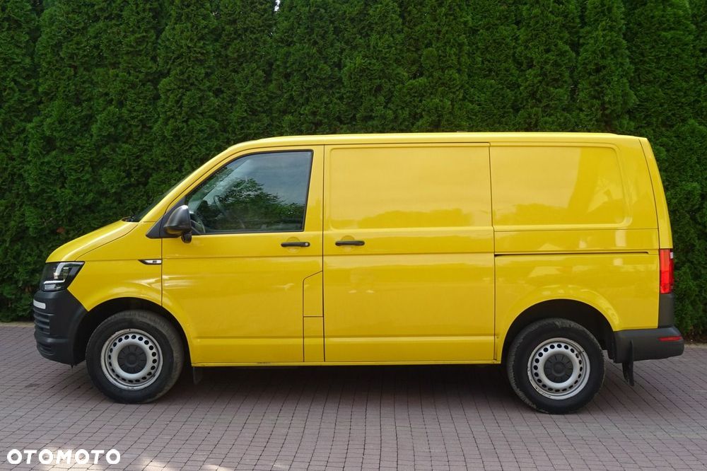 Volkswagen Transporter 2.0 TDI manual furgon serwisówka Sprowadzony - 24