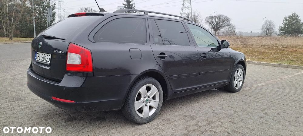 Skoda Octavia 2.0 TDI DPF Ambition DSG - 3