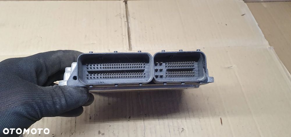 Komputer sterownik ECU BMW X1 E84 2.0D 8580307 - 2