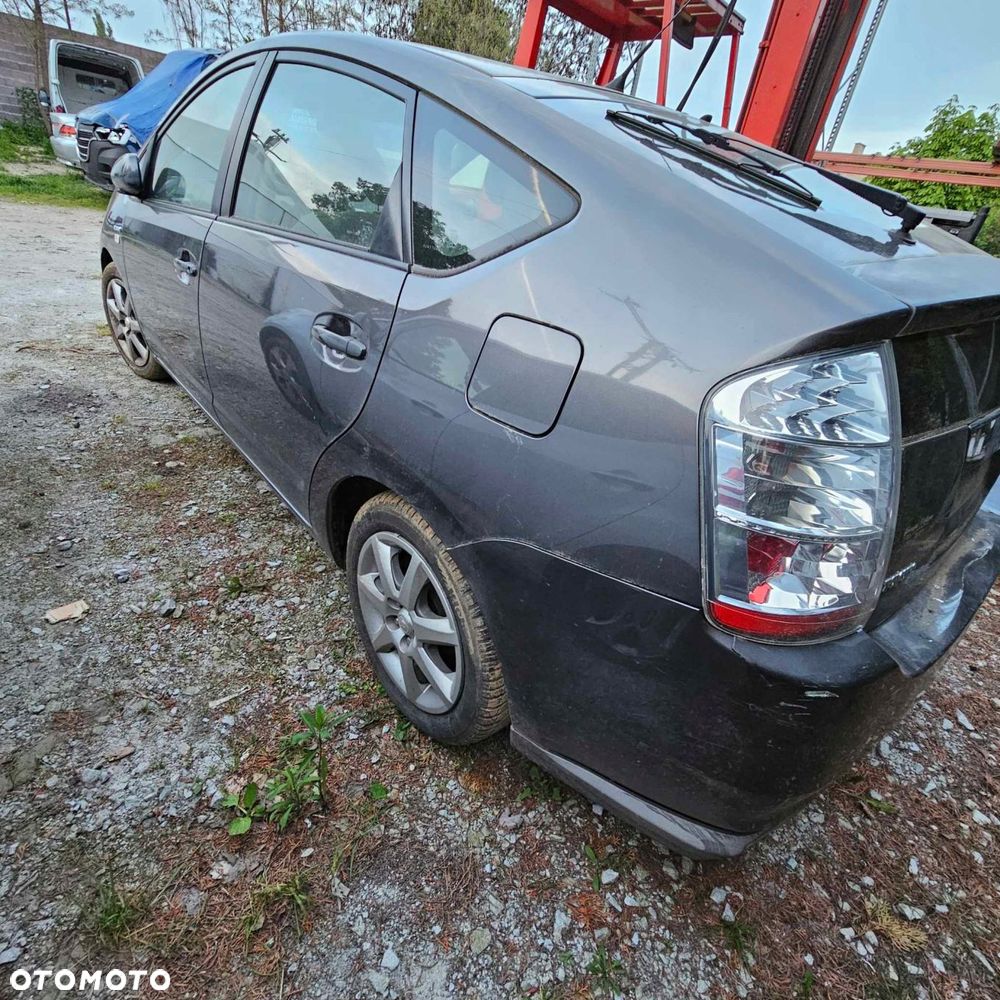 toyota prius ii 2 cwiartka pas próg słupek podłużnica błotnik tył - 1