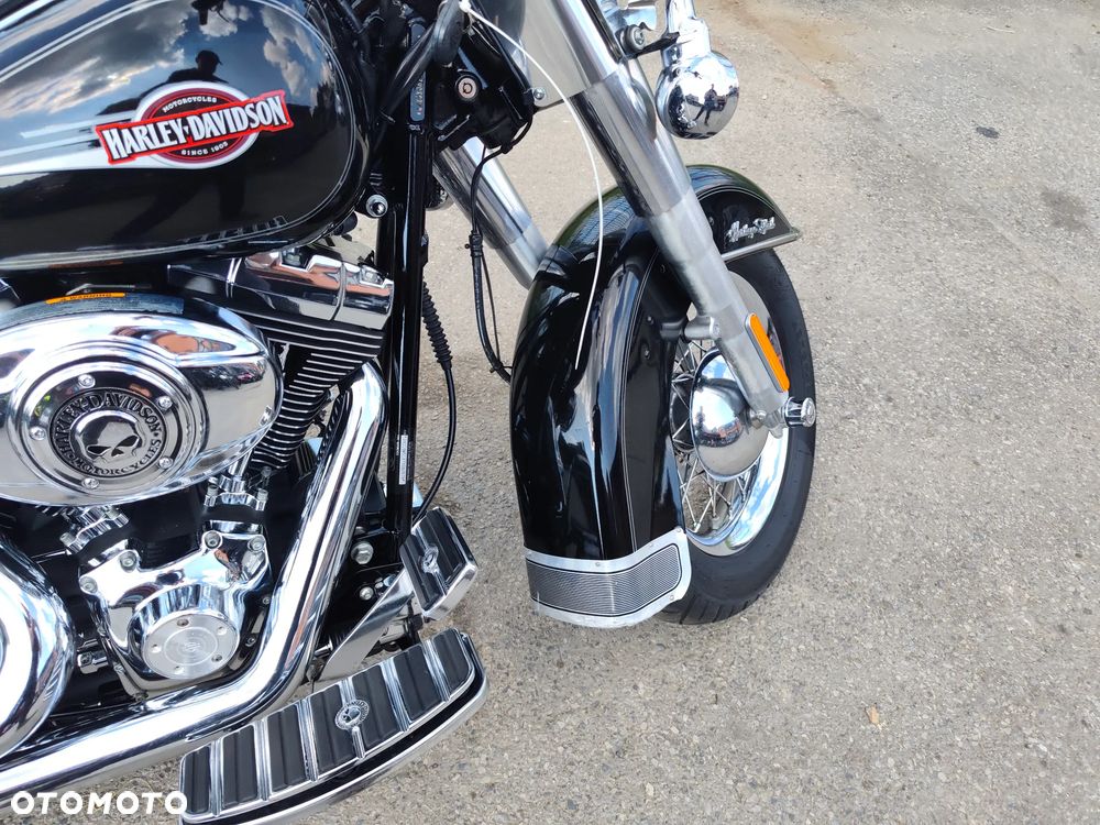 Harley-Davidson Softail Heritage Classic - 24