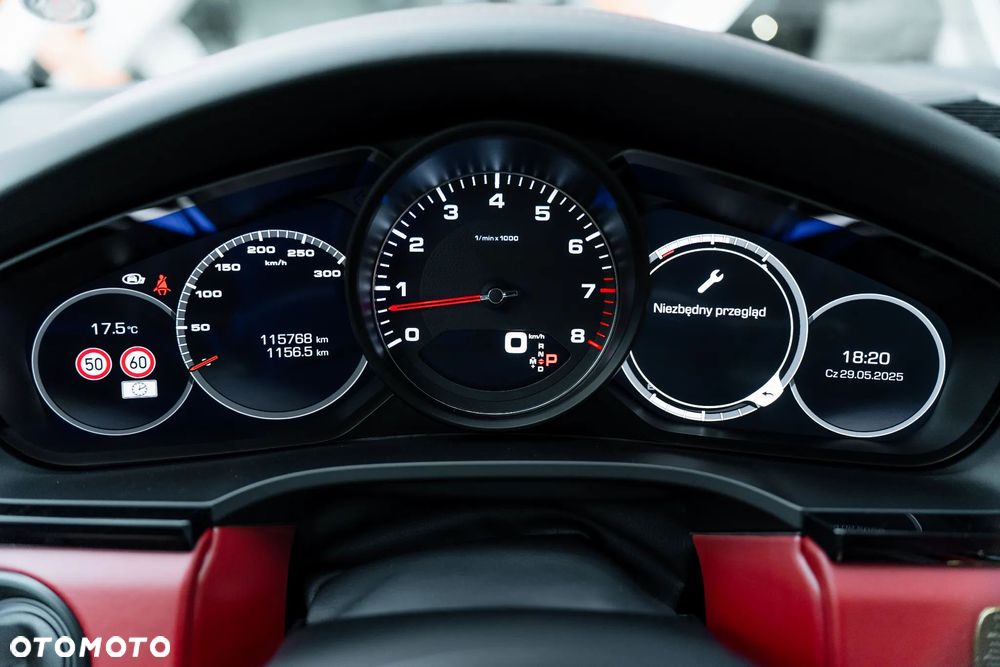 Porsche Cayenne S - 22