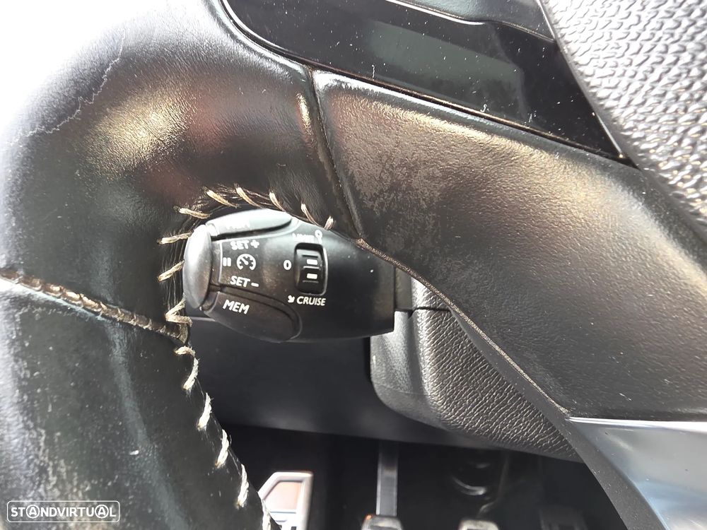 Peugeot 308 BlueHDi 130 Allure Pack - 21