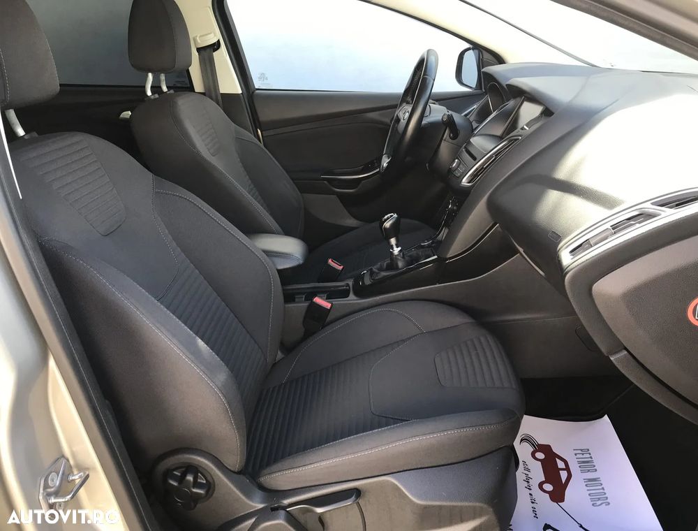 Ford Focus 2.0 TDCI Titanium - 16