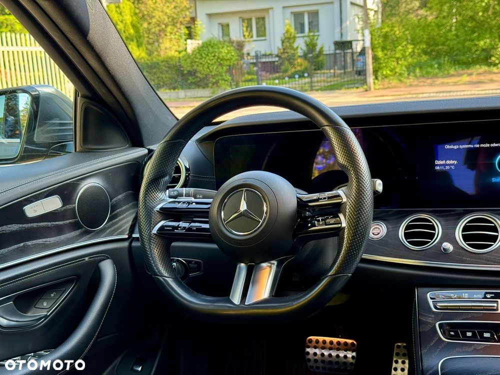 Mercedes-Benz Klasa E 220 d 4Matic 9G-TRONIC AMG Line - 11