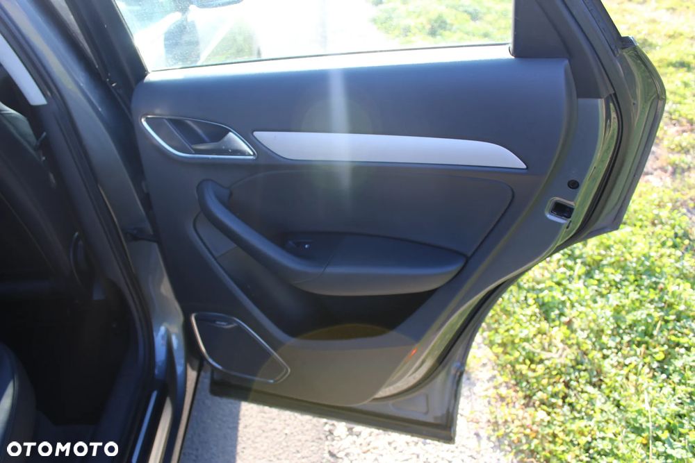Audi Q3 2.0 TDI Quattro S tronic - 19