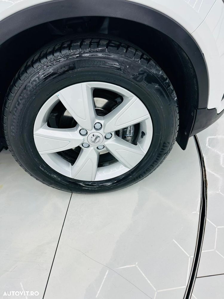 Volvo XC 40 D3 Momentum Pro - 10