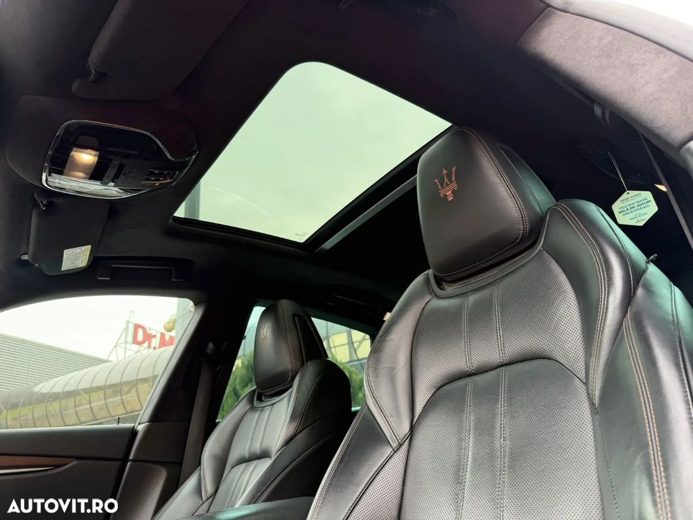 Maserati Levante - 3
