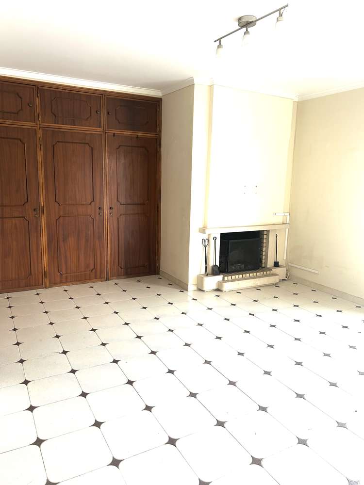 T1 com varanda para arrendamento - Grande imagem: 3/12