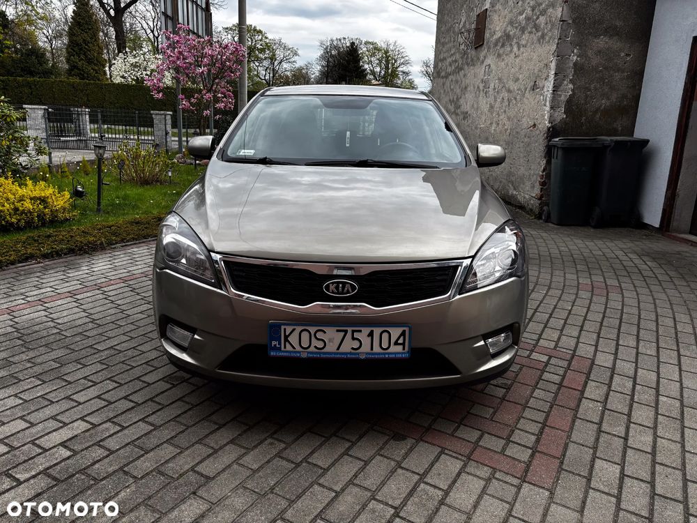 Kia Ceed 1.4 S Euro2012 - 3
