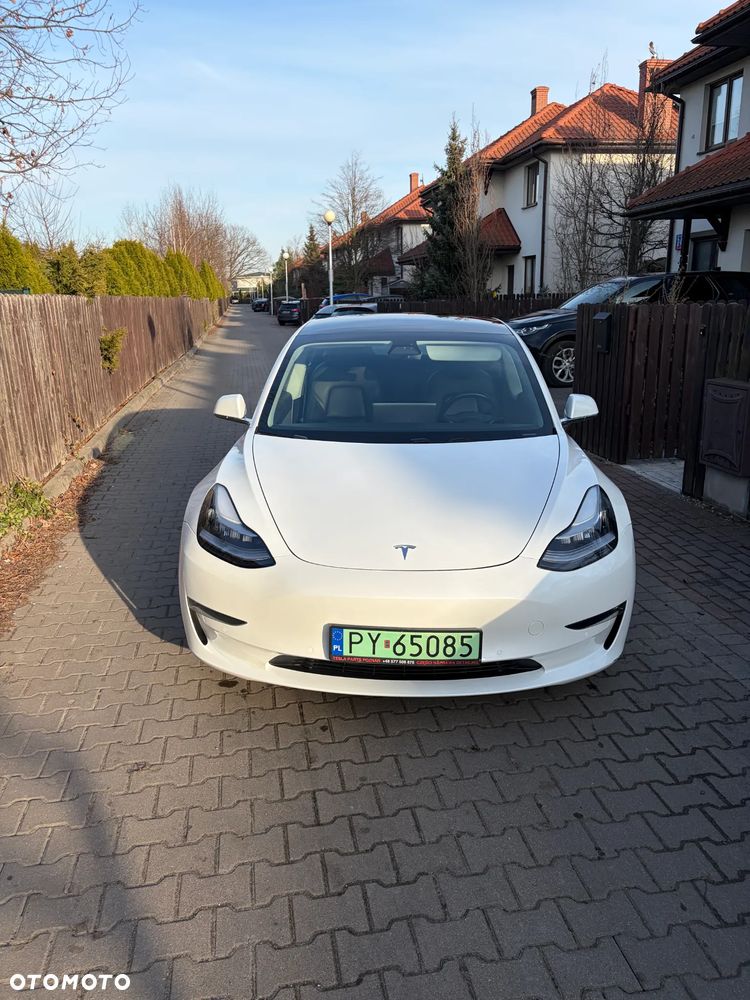 Tesla Model 3 - 2