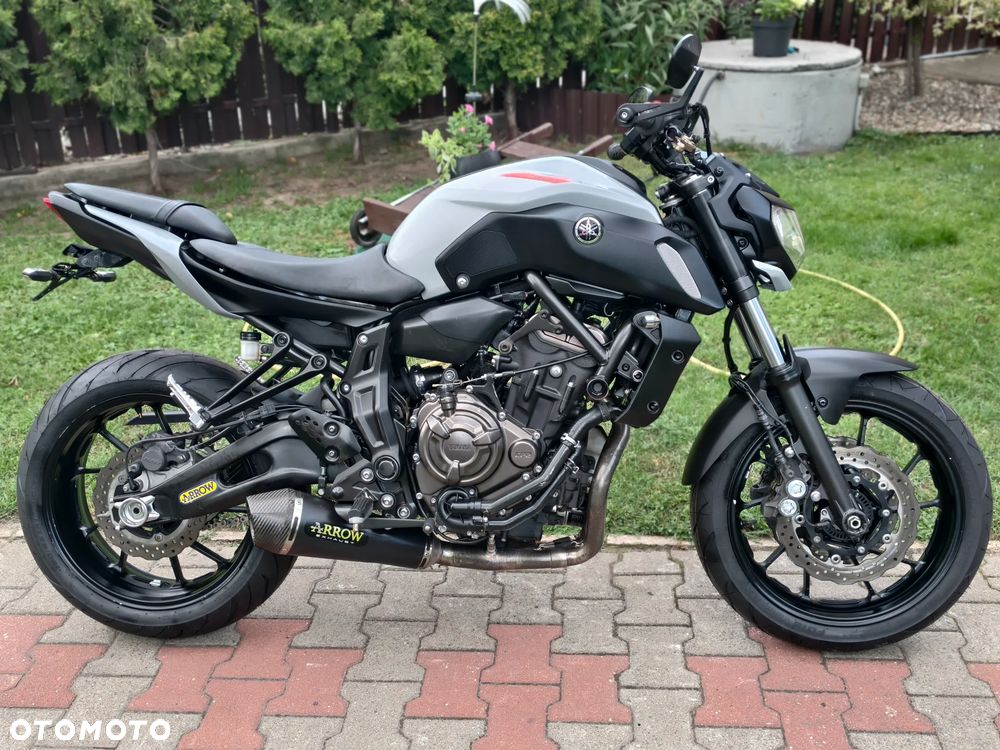 Yamaha MT - 3