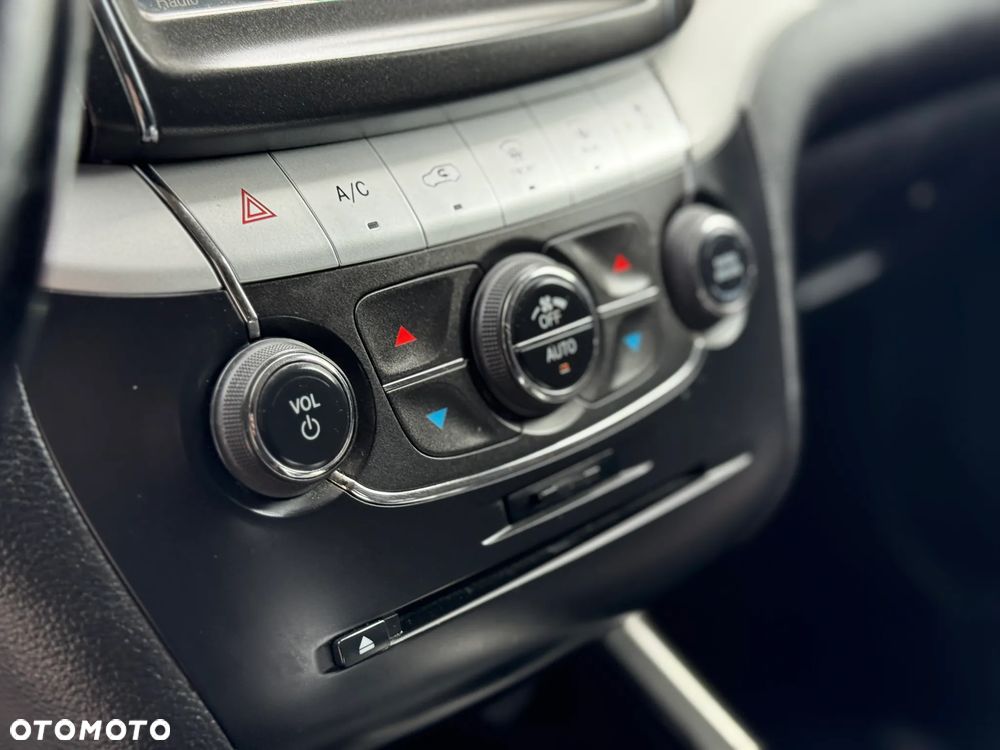 Fiat Freemont 2.0 Multijet 16V DPF Automatik Allrad Urban - 15