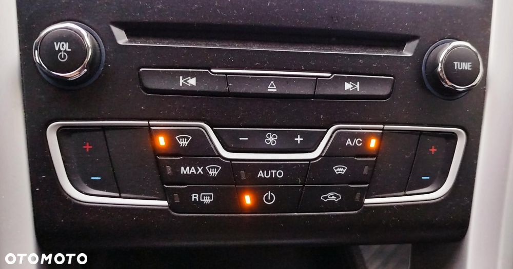 Ford Mondeo 2.0 EcoBlue Titanium - 17