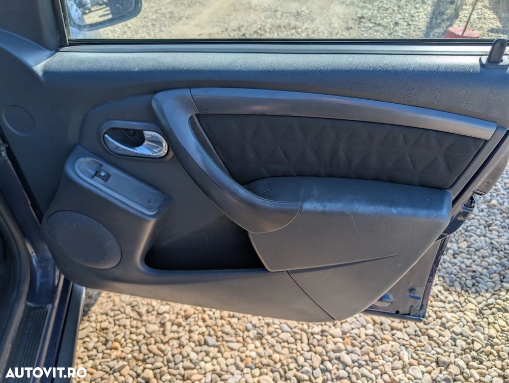 Dacia Duster 1.5 dCi 4x4 Ambiance - 17