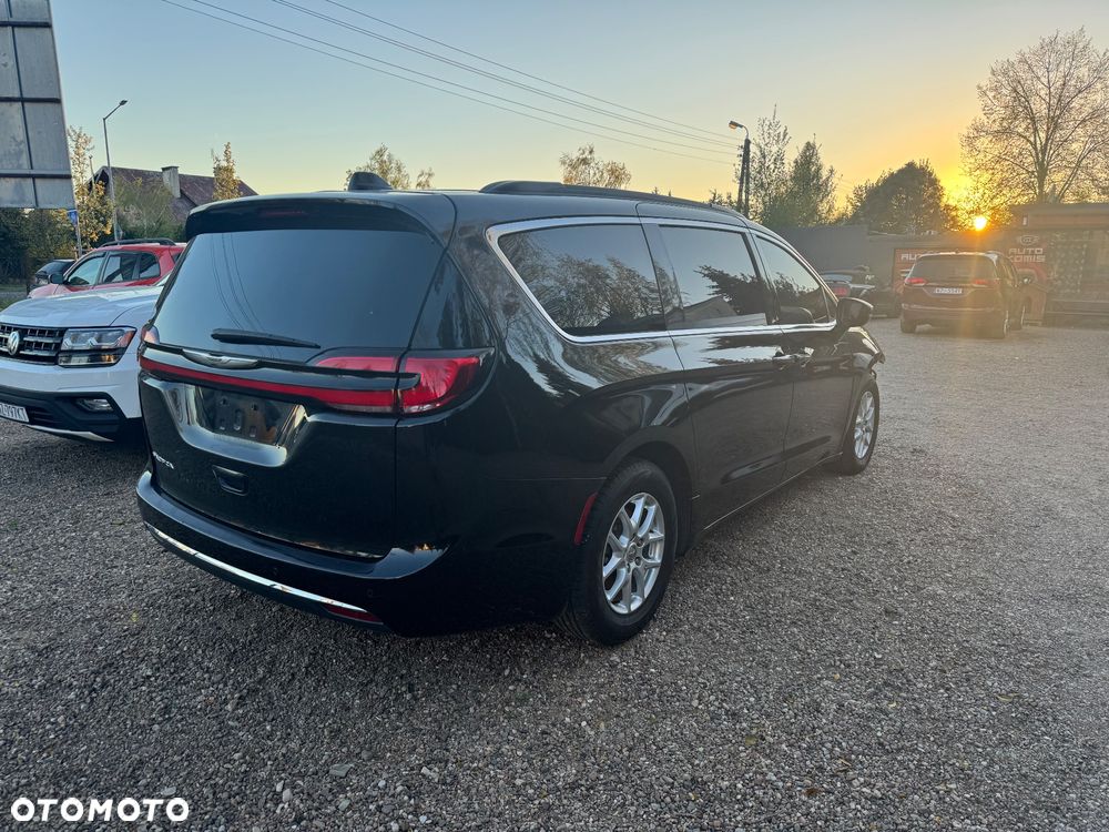 Chrysler Pacifica - 20