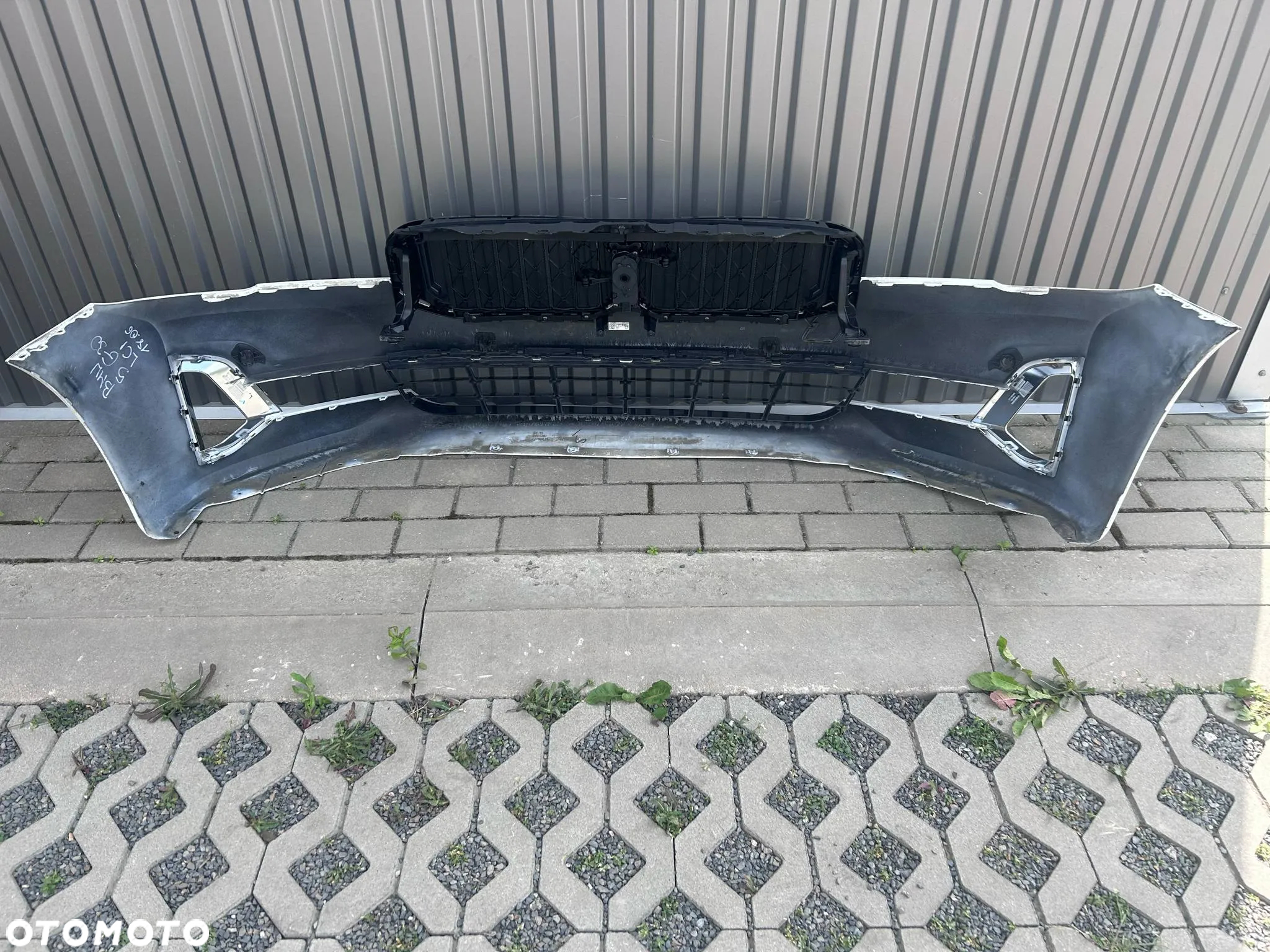 BMW 5 LCI G30 G31 Zderzak Przód Przedni 4xPDC Alpinweiss 300 - 8