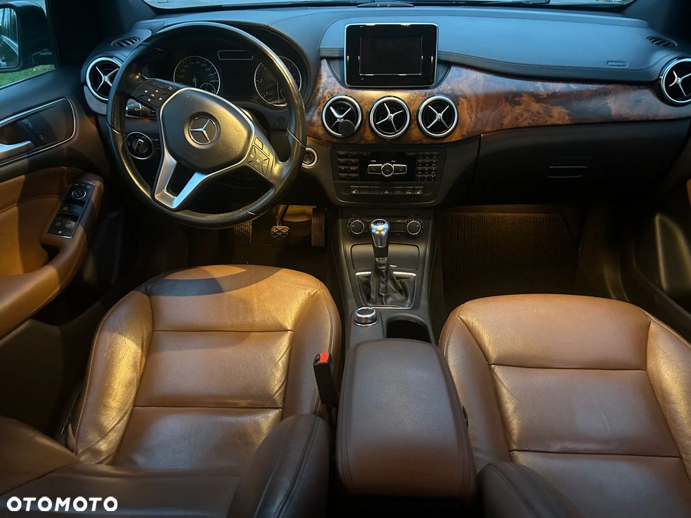 Mercedes-Benz Klasa B 180 CDI (BlueEFFICIENCY) - 9