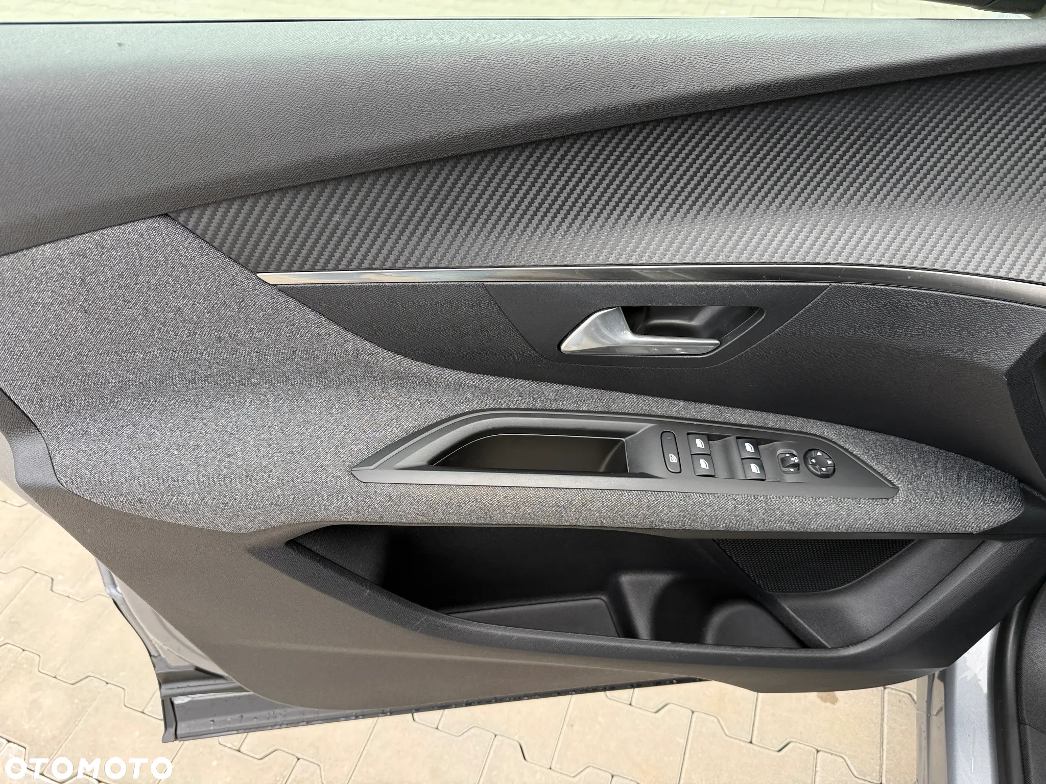 Peugeot 3008 BlueHDi 130 Stop & Start Allure - 23