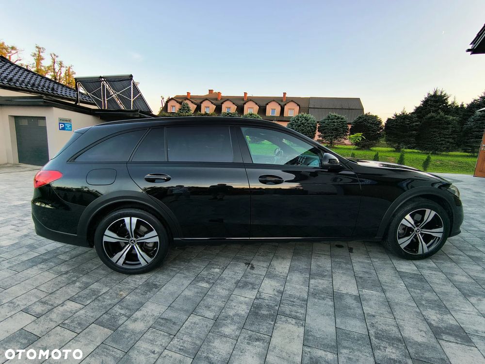 Mercedes-Benz Klasa C 220 d 4Matic T All-Terrain 9G-TRONIC Avantgarde - 4