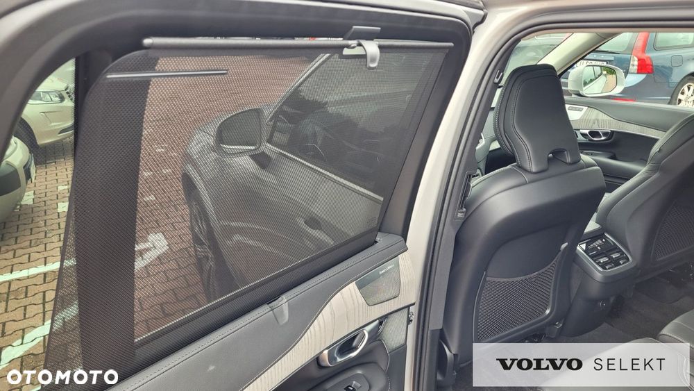 Volvo XC 90 - 21
