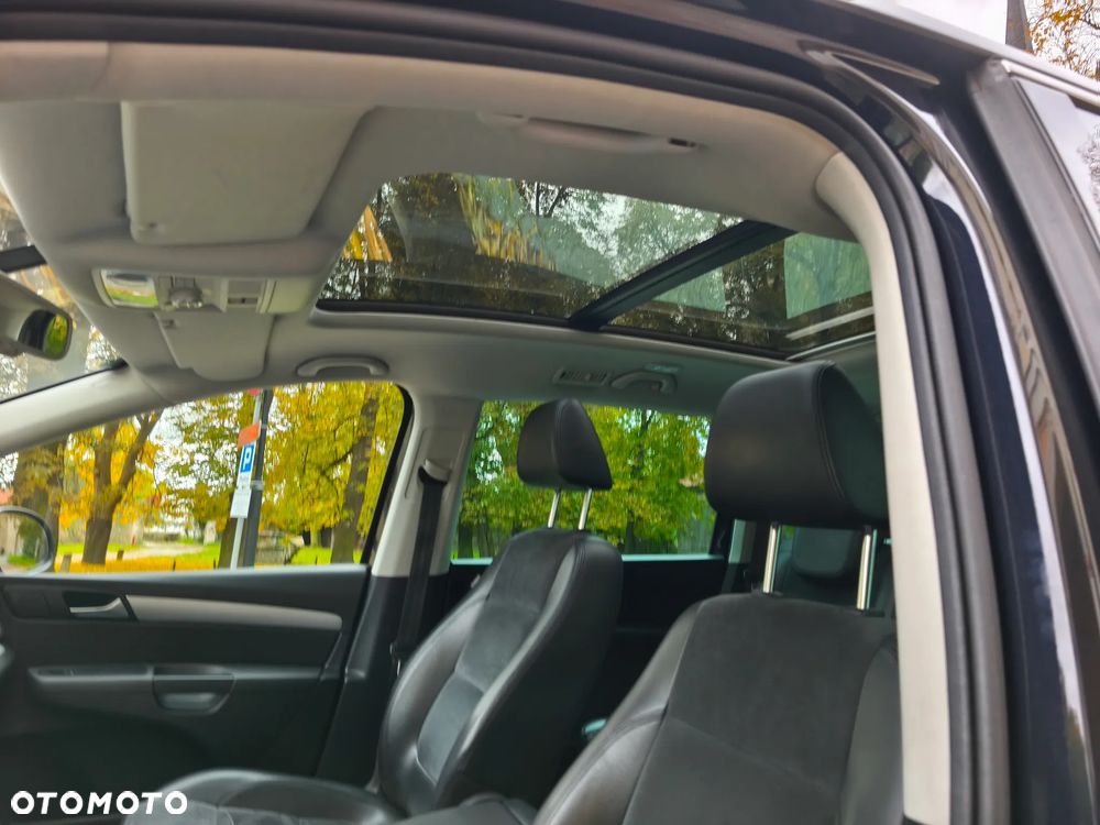 Volkswagen Sharan 2.0 TDI Highline DSG - 11