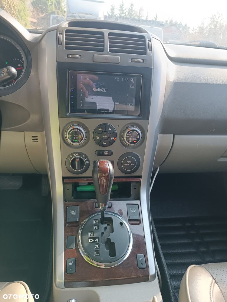 Suzuki Grand Vitara 2.7 V6 - 4