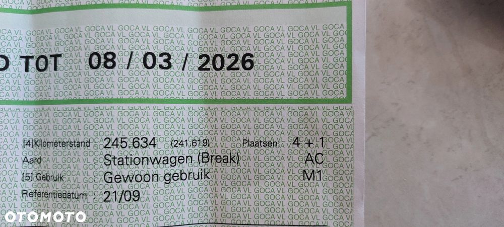 Volkswagen Passat 1.6 TDI BlueMotion - 19