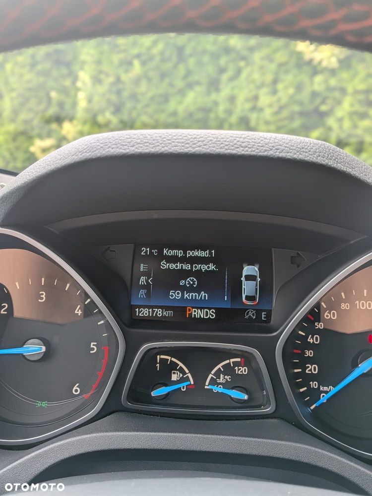 Ford Kuga 2.0 EcoBlue 4x4 ST-LINE - 27