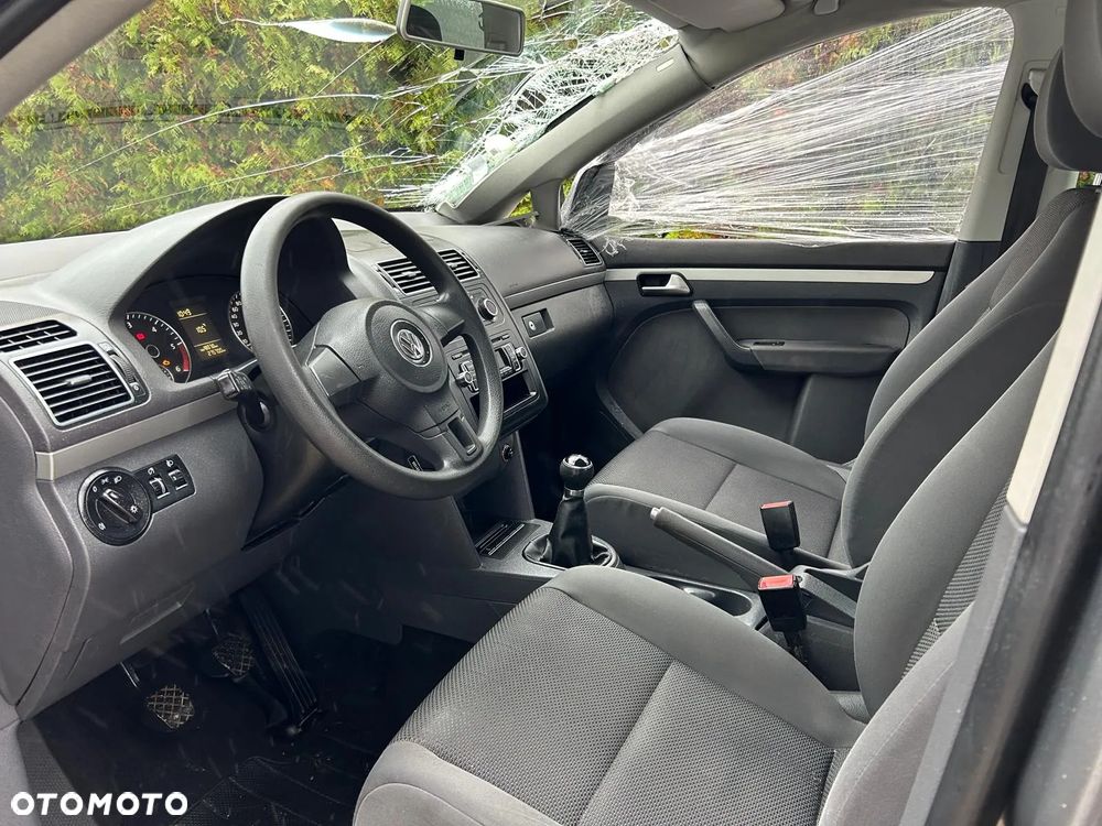 Volkswagen Touran - 9