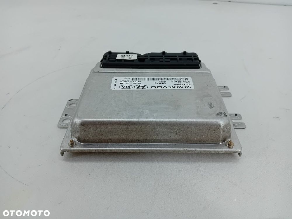 KOMPUTER, STEROWNIK KIA SPORTAGE II 39103-23070   39121-23070 5WY1988A 2.0 - 4