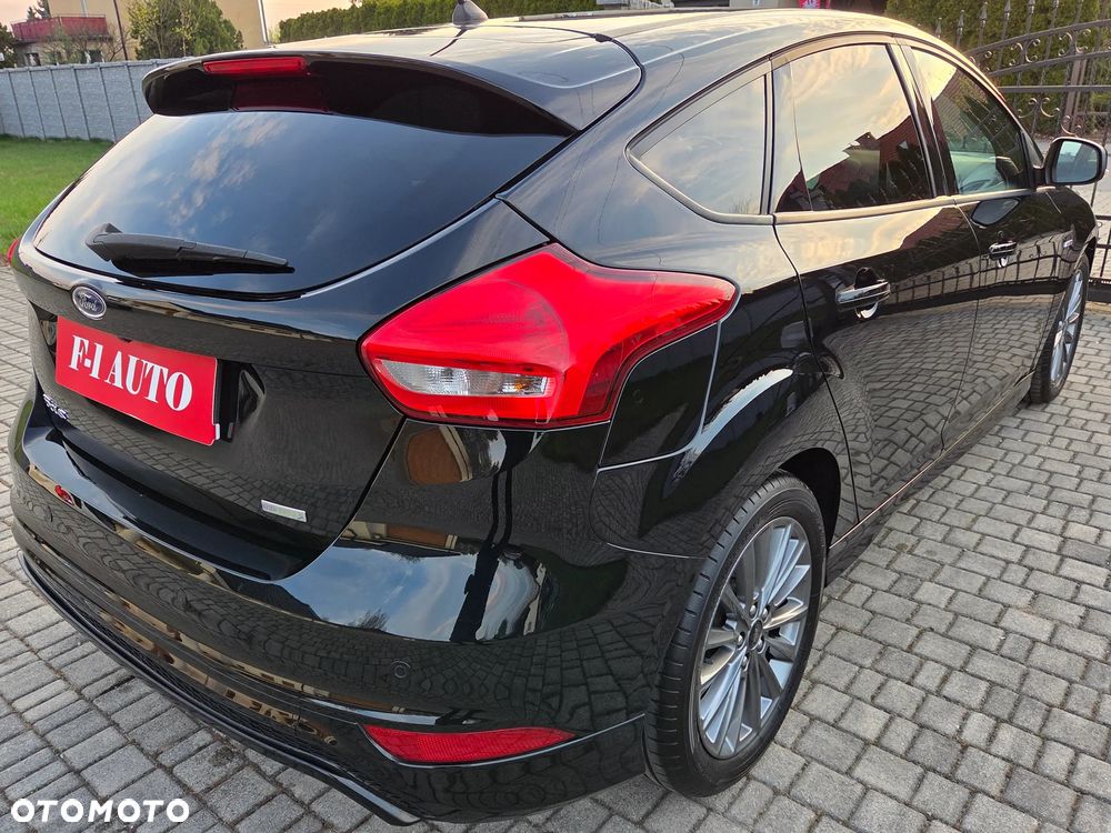 Ford Focus 1.0 EcoBoost Start-Stopp-System ST-LINE DESIGN - 35